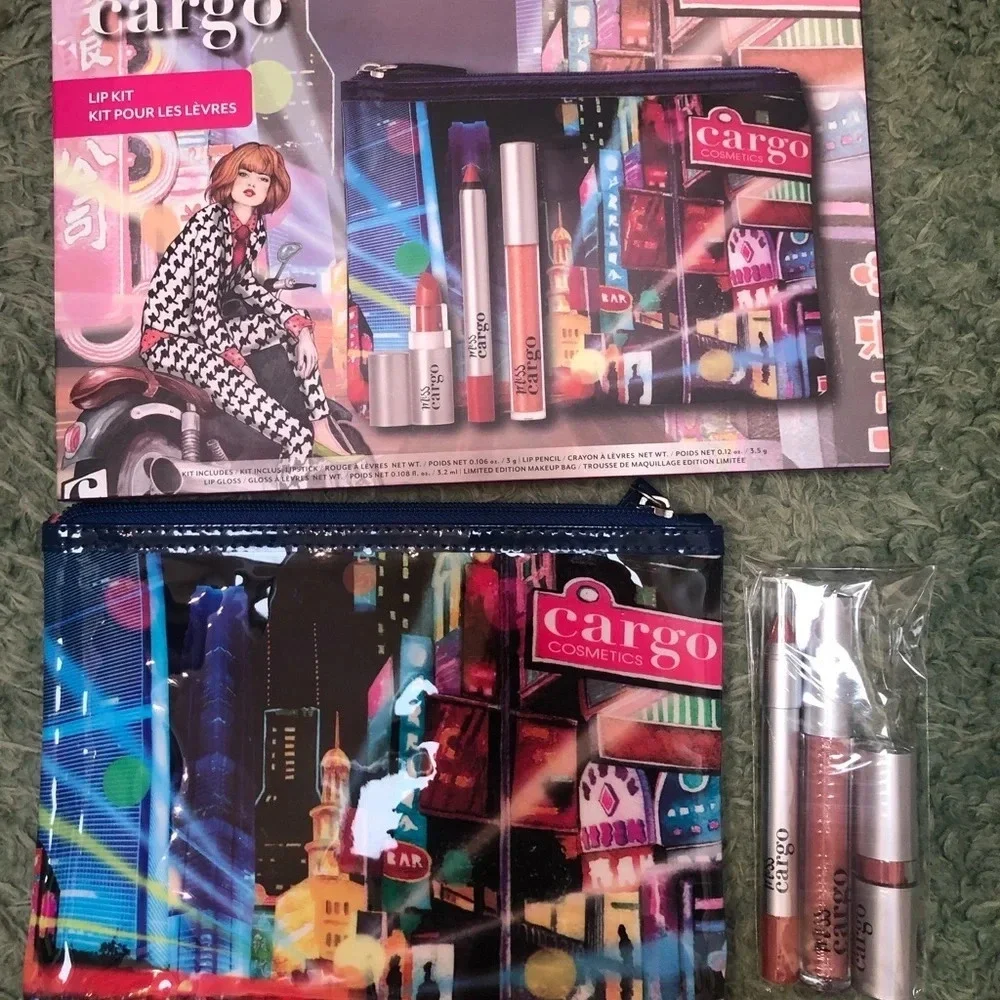 NIB MISS CARGO LIP KIT